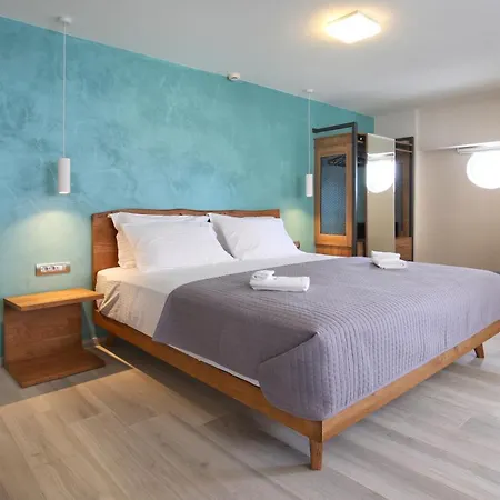 Sunrise Bay Apts * أيّا إفيميا