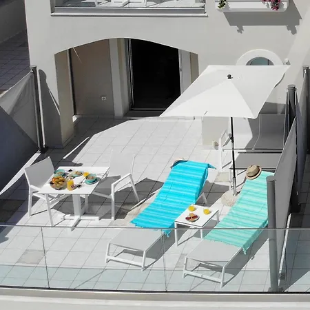 Sunrise Bay Apts Αγία Ευφημία
