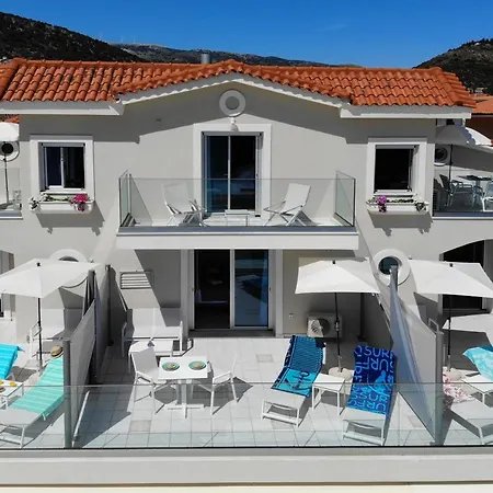 Sunrise Bay Apts Apartmán